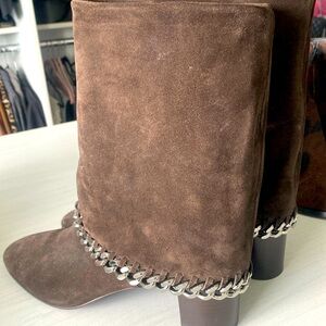 CASEDI BROWN SUEDE BOOTIE WITH CHAIN DETAIL